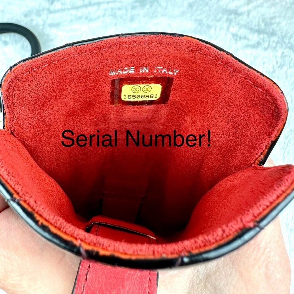 CHANEL card case, ID holder lanyard wristlet in black patent leather. Great GIFT - Picture 9 of 12